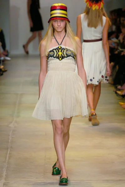 Look 39